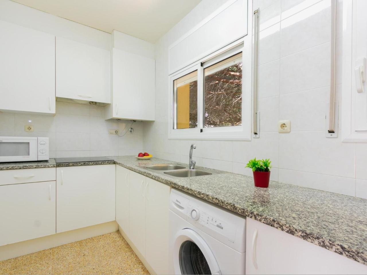 Apartment Velazquez-2 By Interhome Roses Eksteriør bilde